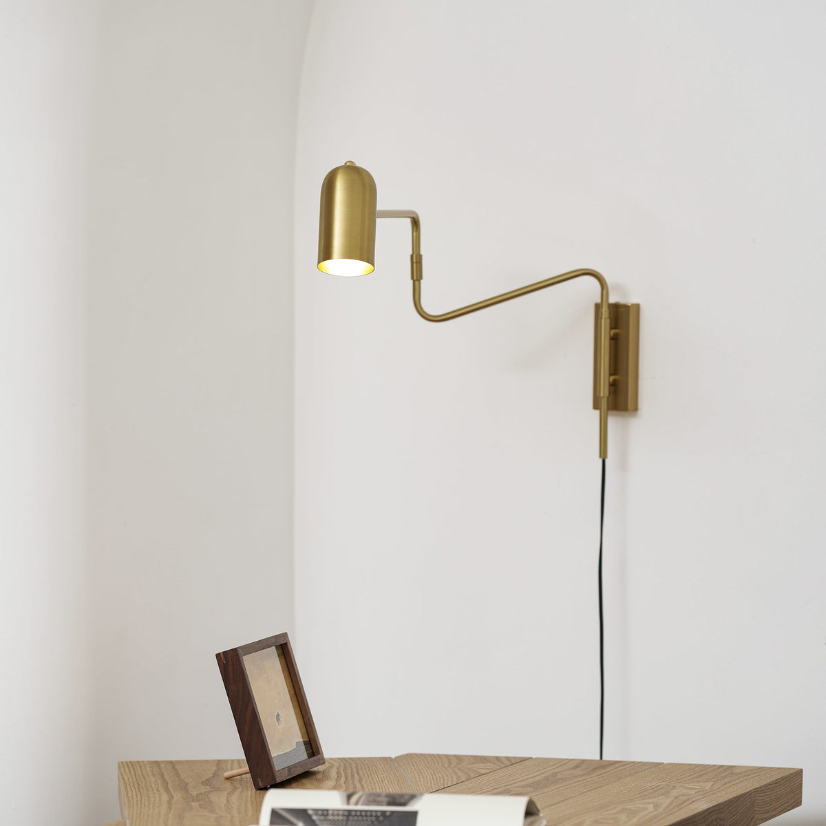 Adjustable Plug In Wall Lamp with Arm-Lighting > Wall Lights-casanuva-casanuva