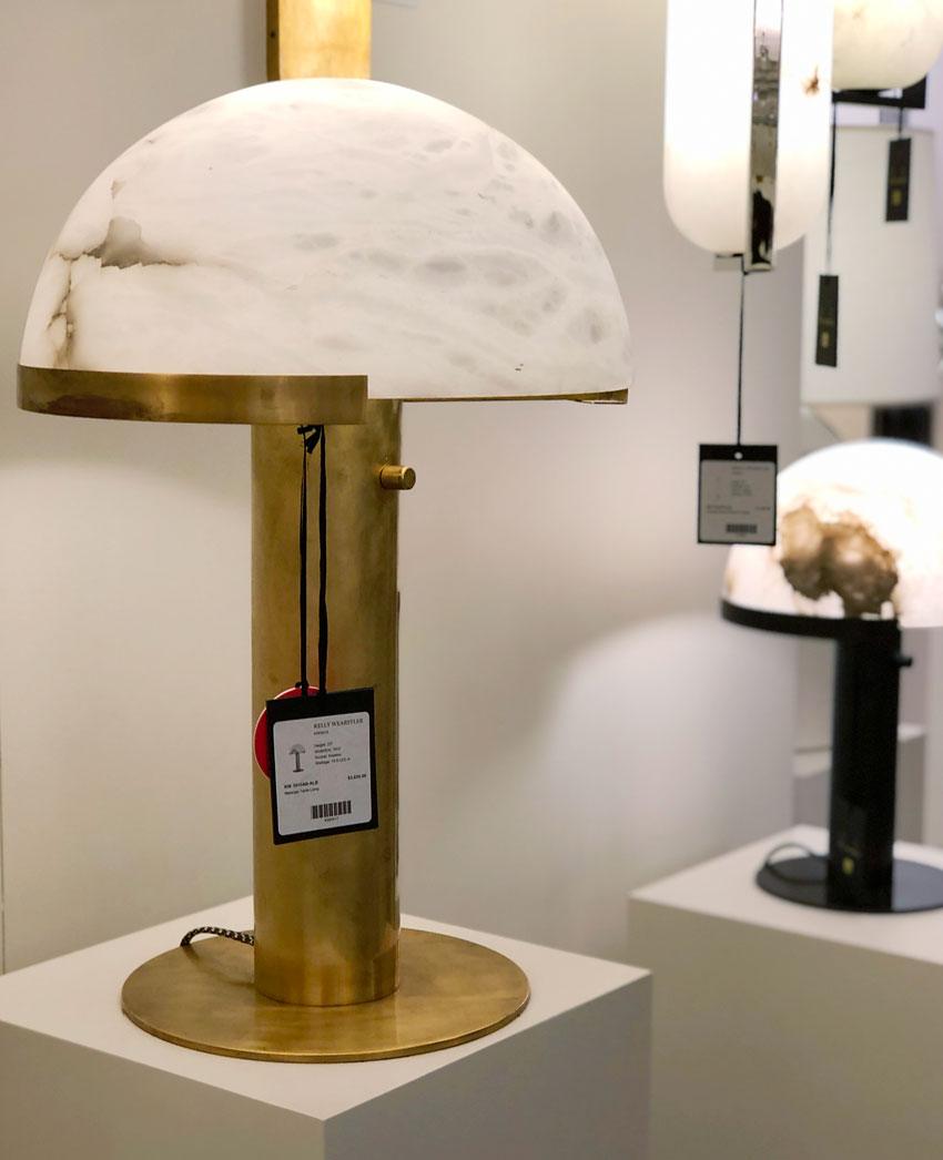Alabaster Table Lamp with Elegant Design-Lighting > Table Lamps-casanuva-casanuva