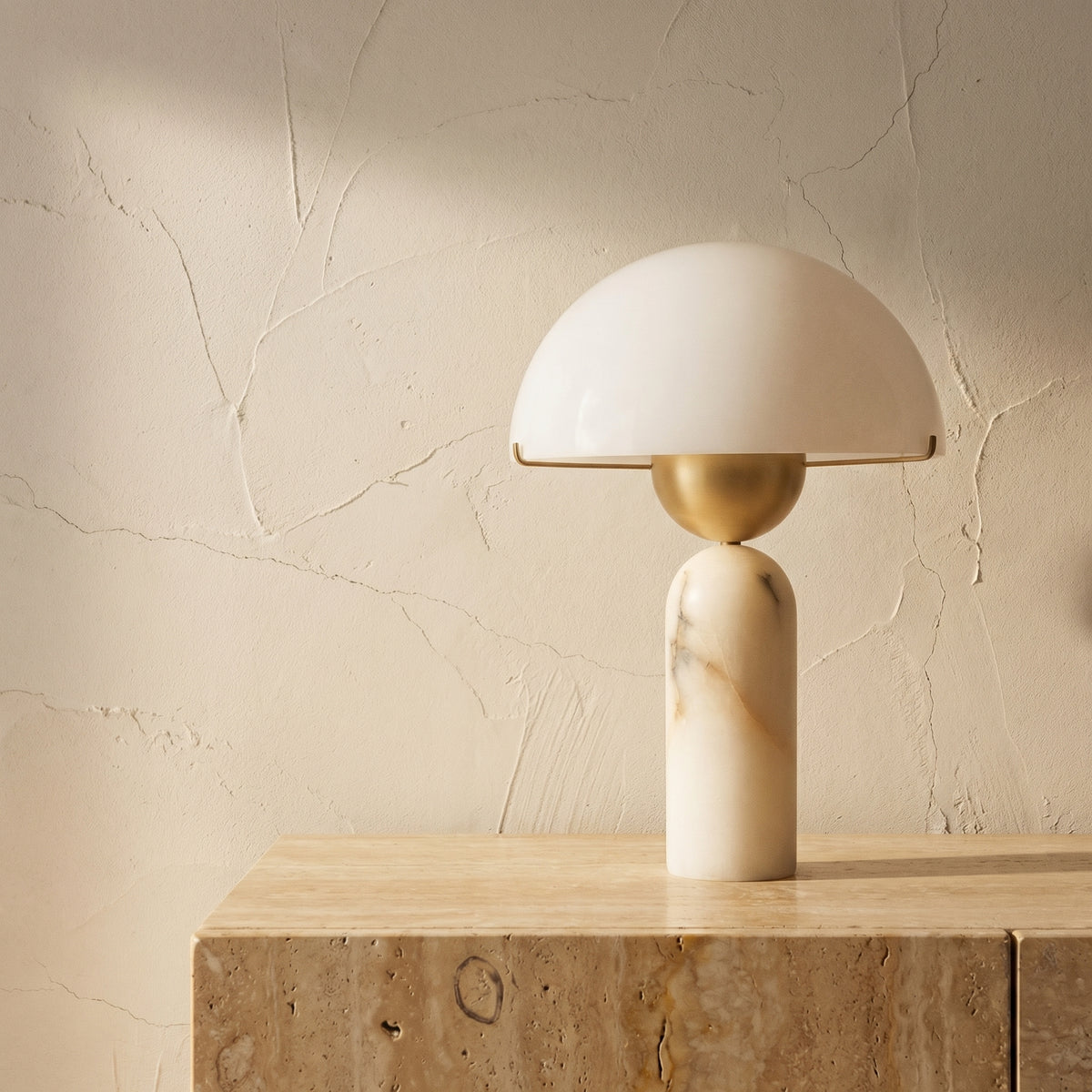 Alabaster Table Lamp with Elegant Design-Lighting > Table Lamps-casanuva-casanuva