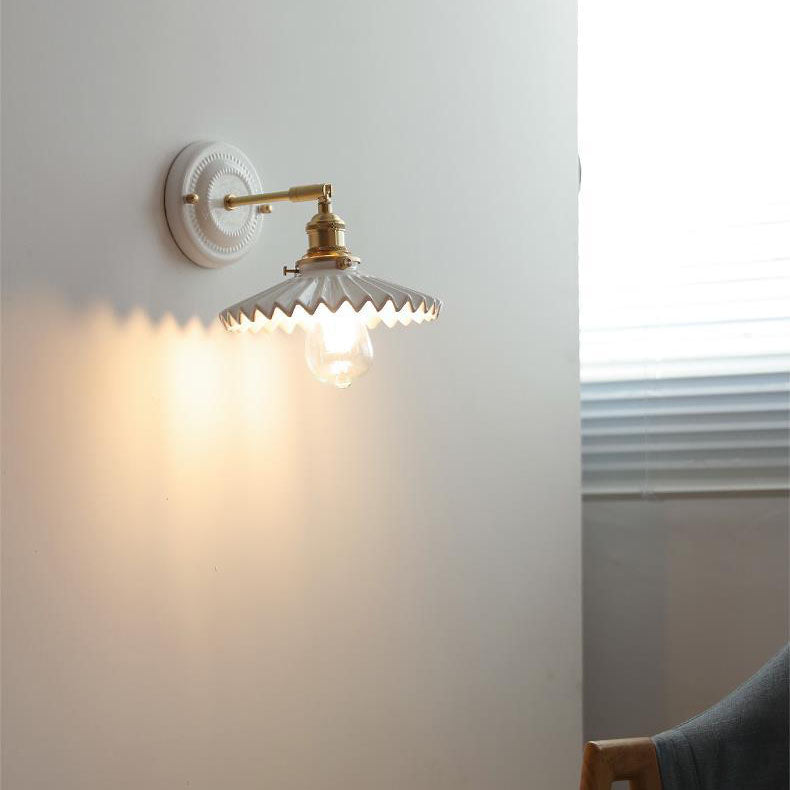 Ceramic and Brass Wall Lamp with Minimalist Design-Lighting > Wall Lights-casanuva-B-220V-240V-casanuva