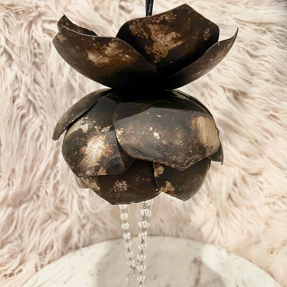 Feldman Pendant Lamp with Lotus Design-Lighting > Pendant Lights-casanuva-casanuva