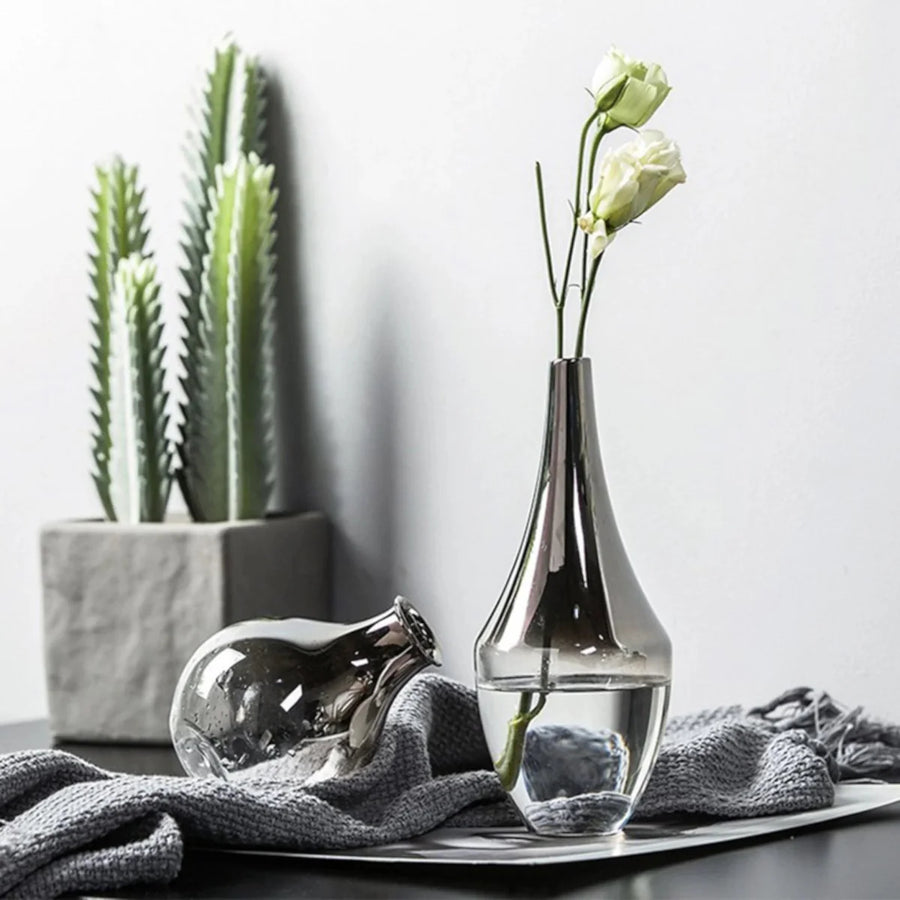 Floral Vase Elegant Design for Contemporary Interiors-Home Decor > Vases-casanuva-casanuva