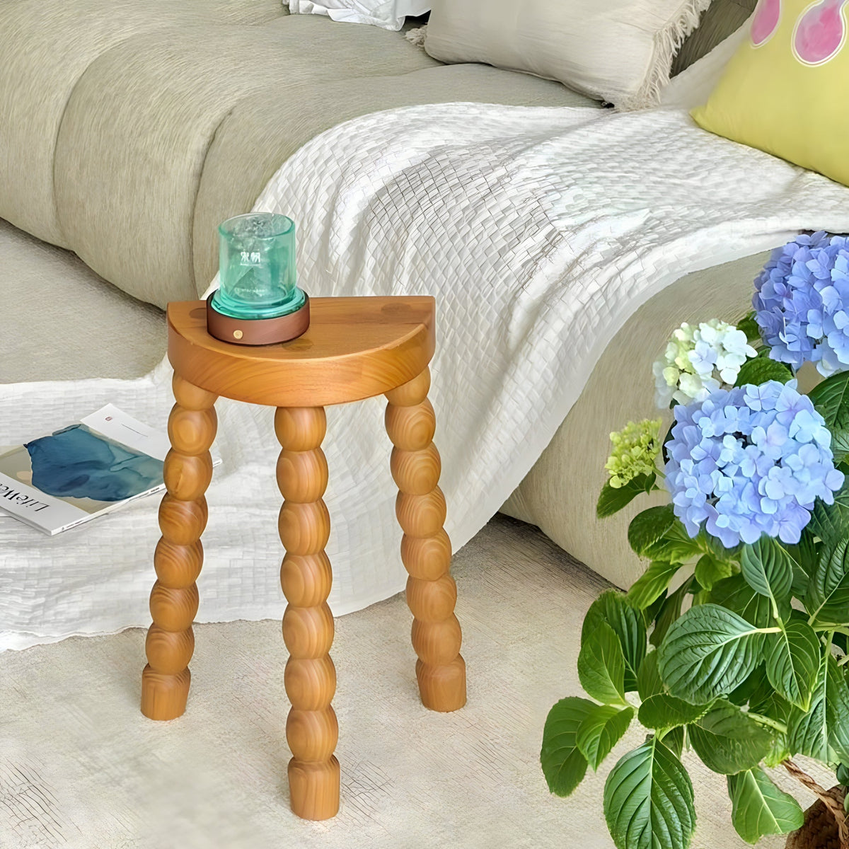 Half Moon Mini Table with Bubble Design-Furniture > Side Tables-casanuva-casanuva