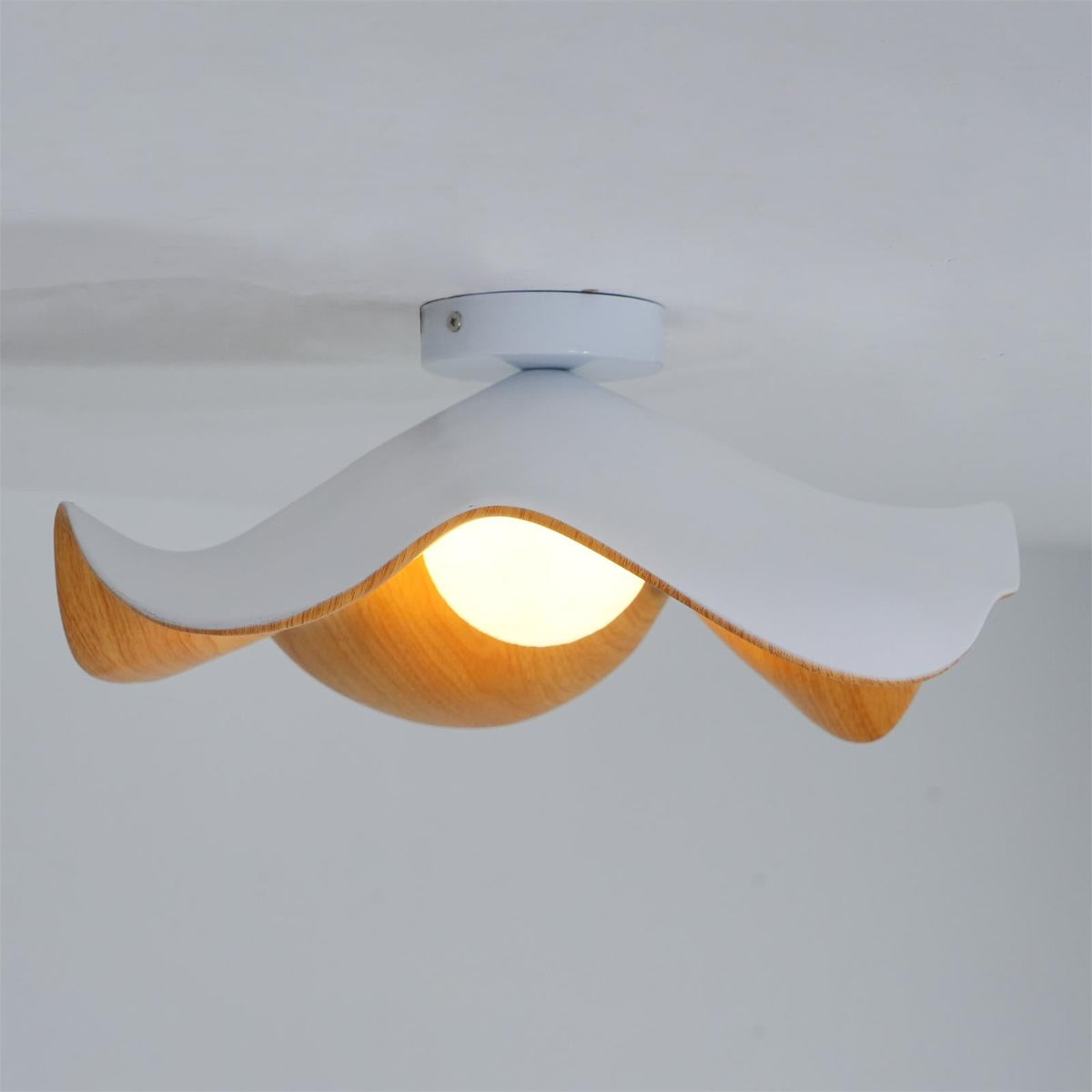 Lotus Leaf Pendant Light with LED Illumination-Lighting > Pendant Lights-casanuva-casanuva