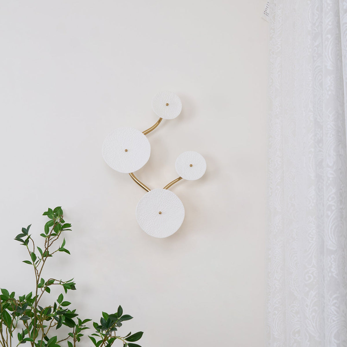 Lotus Petal LED Wall Lamp-Lighting > Wall Lights-casanuva-casanuva