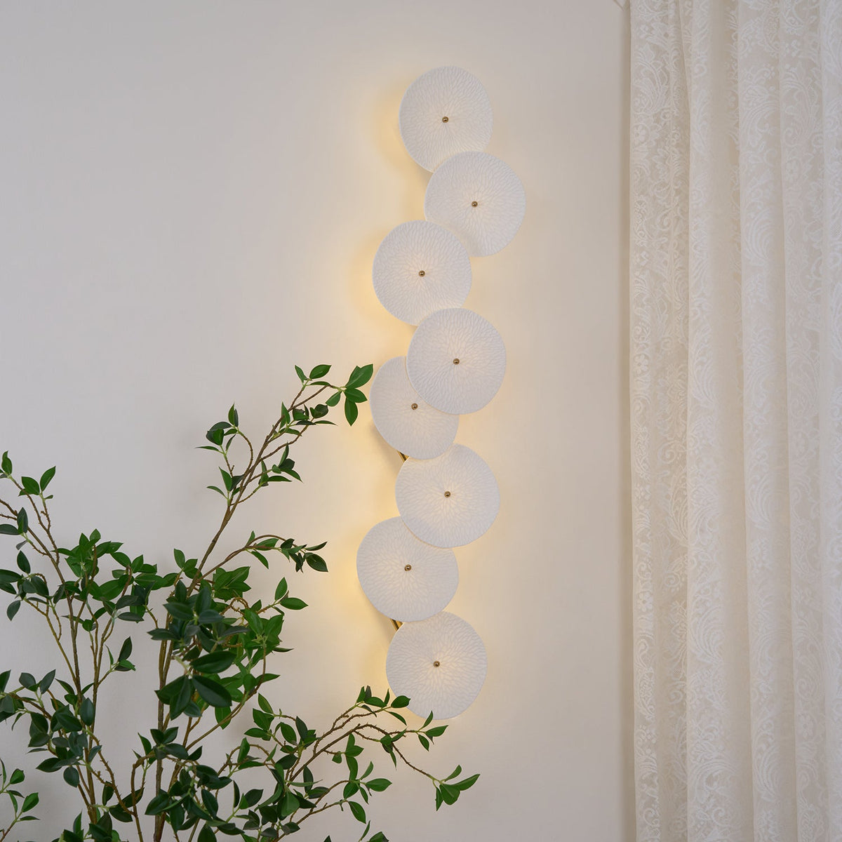 Lotus Petal LED Wall Lamp-Lighting > Wall Lights-casanuva-casanuva