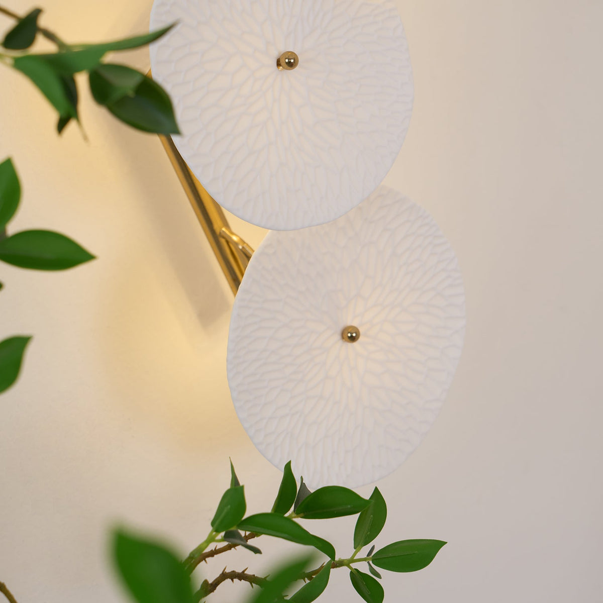 Lotus Petal LED Wall Lamp-Lighting > Wall Lights-casanuva-casanuva