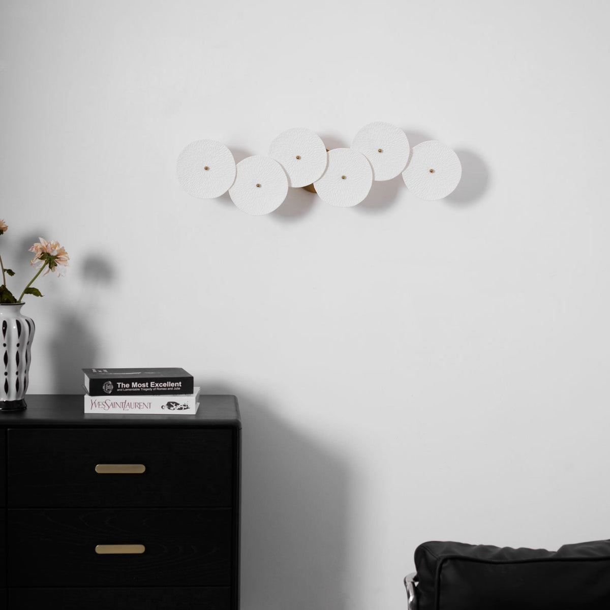 Lotus Petal LED Wall Lamp-Lighting > Wall Lights-casanuva-casanuva