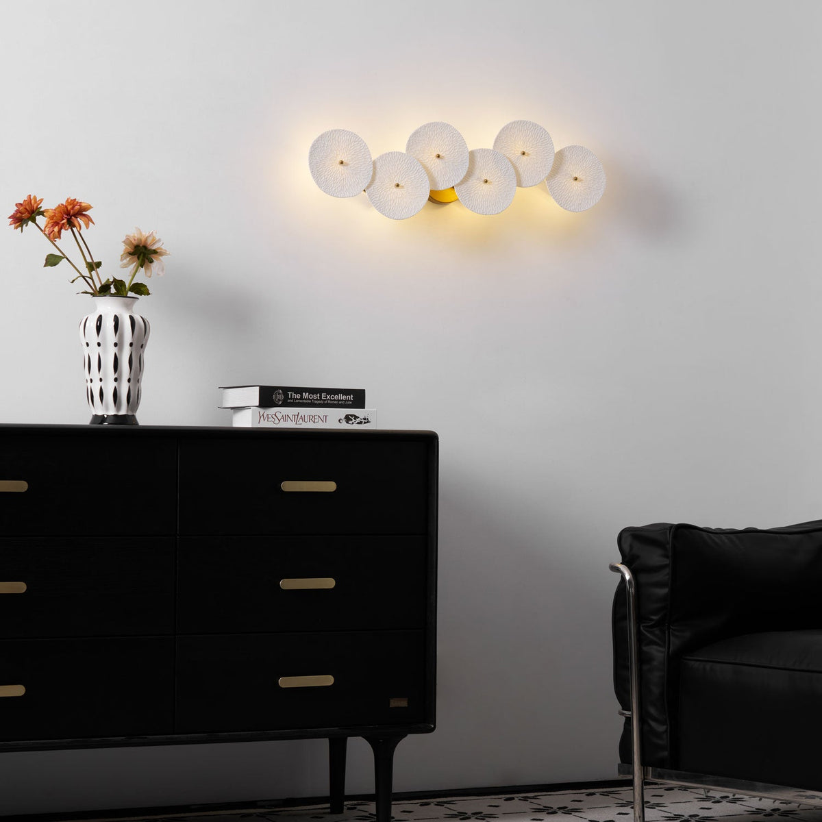 Lotus Petal LED Wall Lamp-Lighting > Wall Lights-casanuva-casanuva