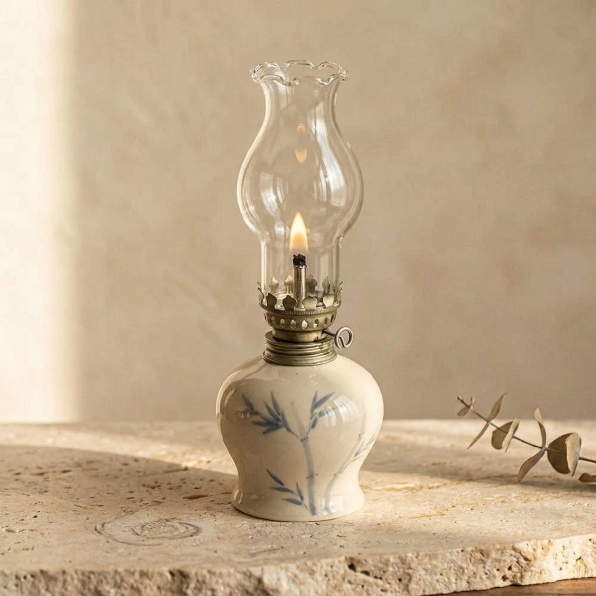 Oil Lantern with Adjustable Flame and Durable Design-Home Decor > Decorative Accessories-casanuva-casanuva
