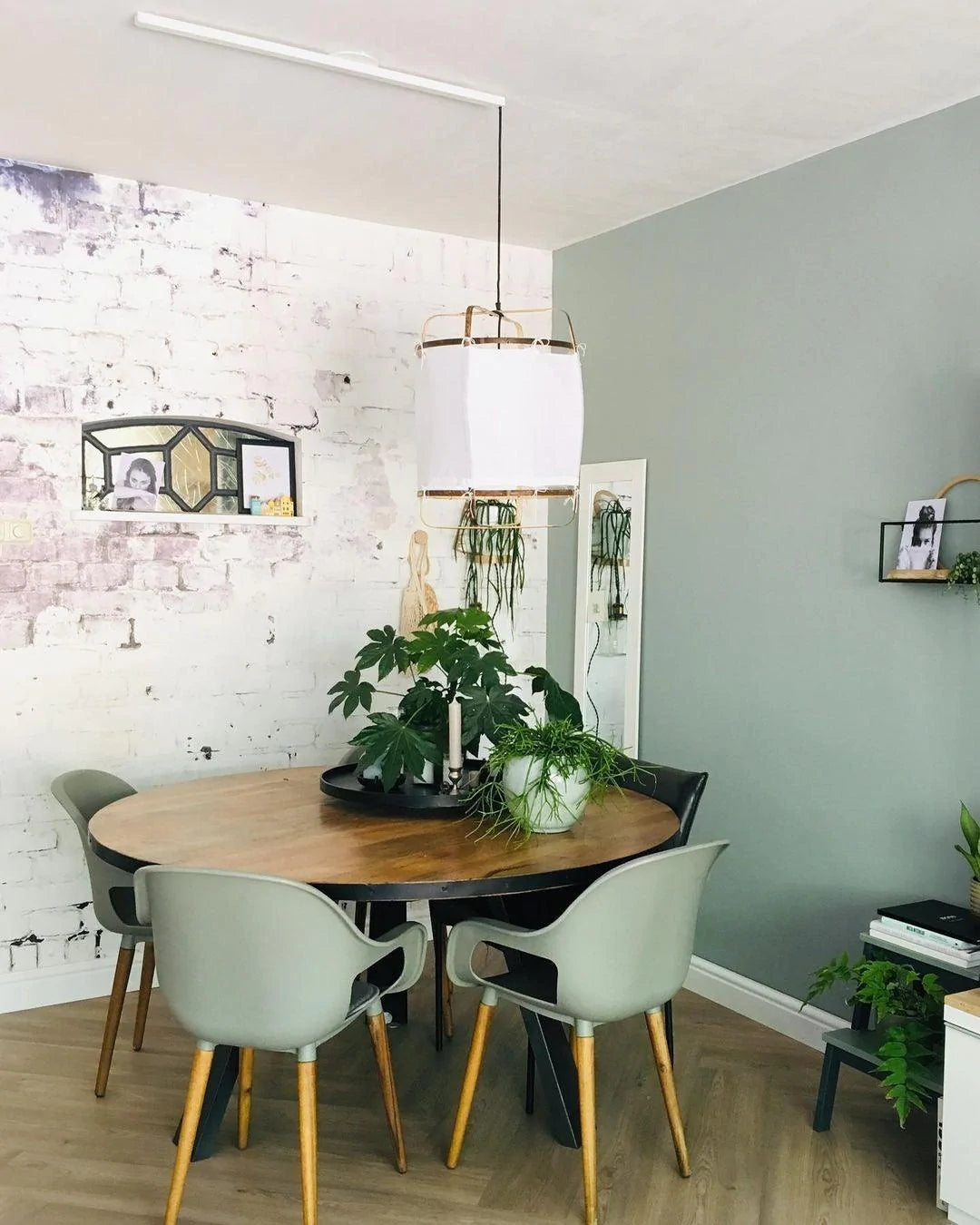 Pendant Light with Natural Fiber Shade-Lighting > Pendant Lights-casanuva-casanuva
