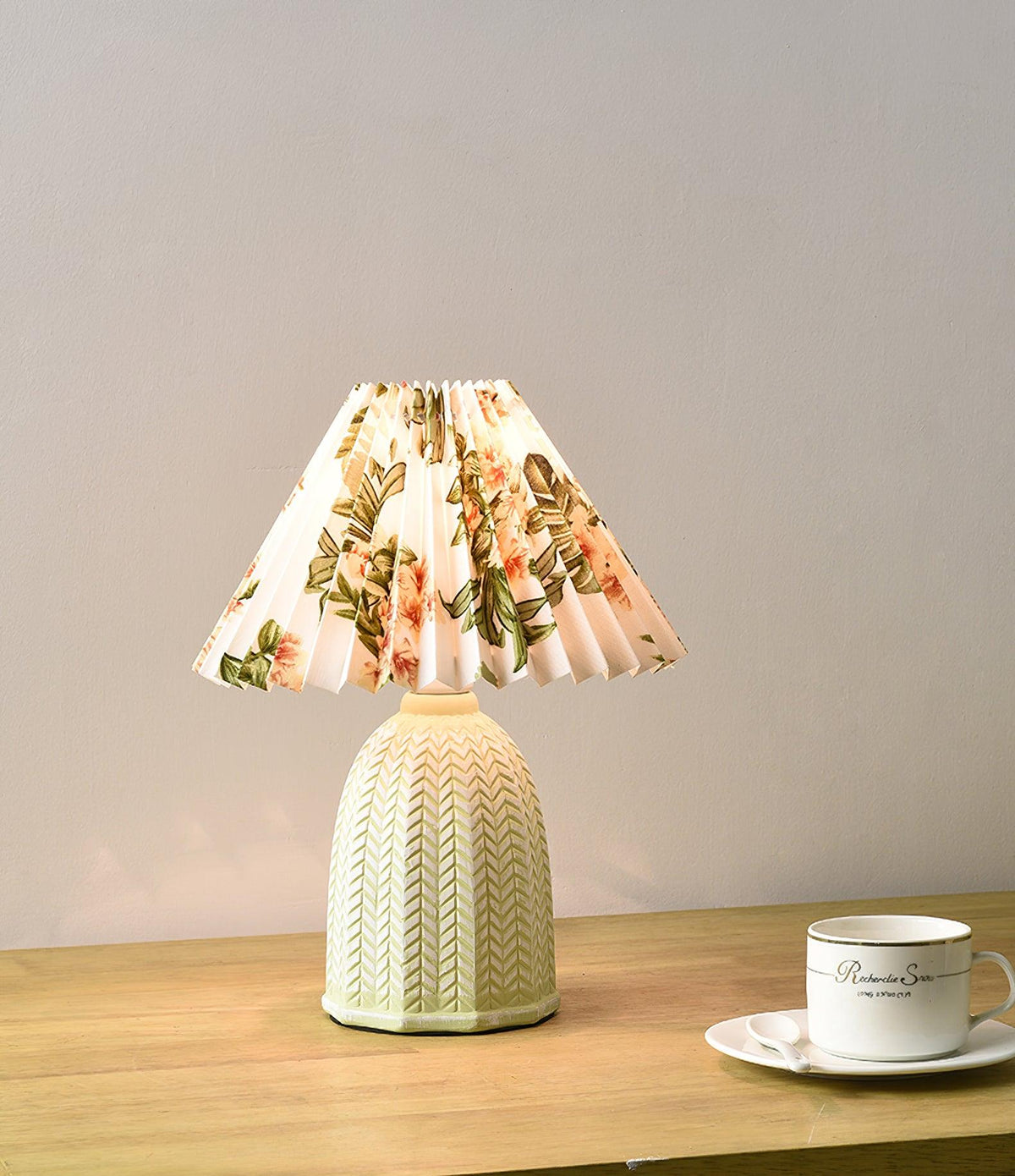 Pleated Vintage Table Lamp-Lighting > Table Lamps-casanuva-casanuva