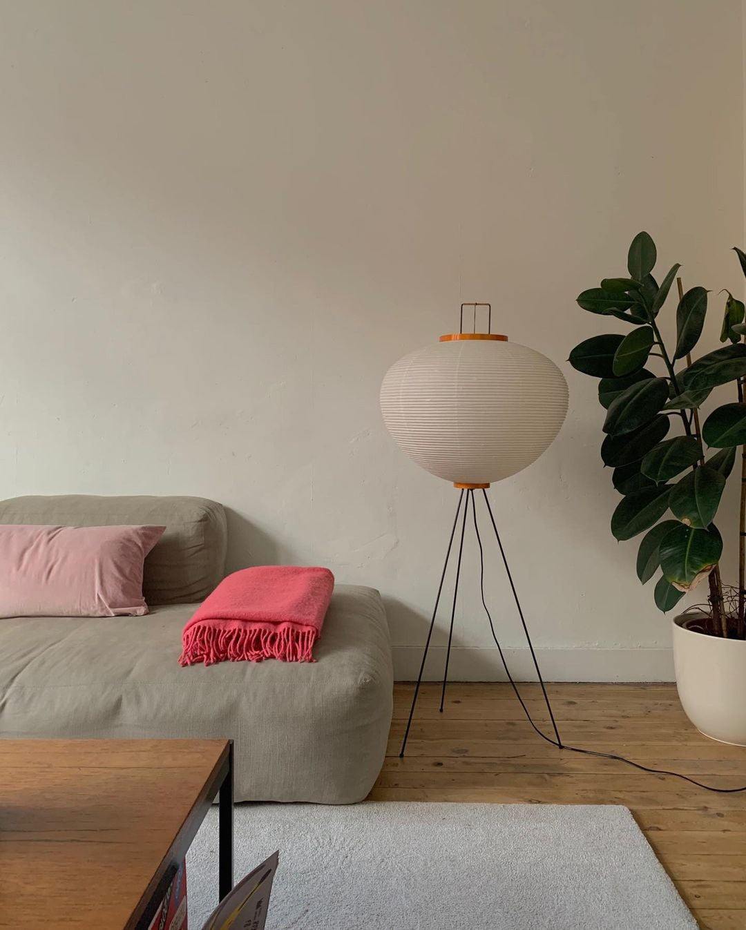 Rice Paper Floor Lamp with Soft Glow Lighting-Lighting > Floor Lamps-casanuva-casanuva