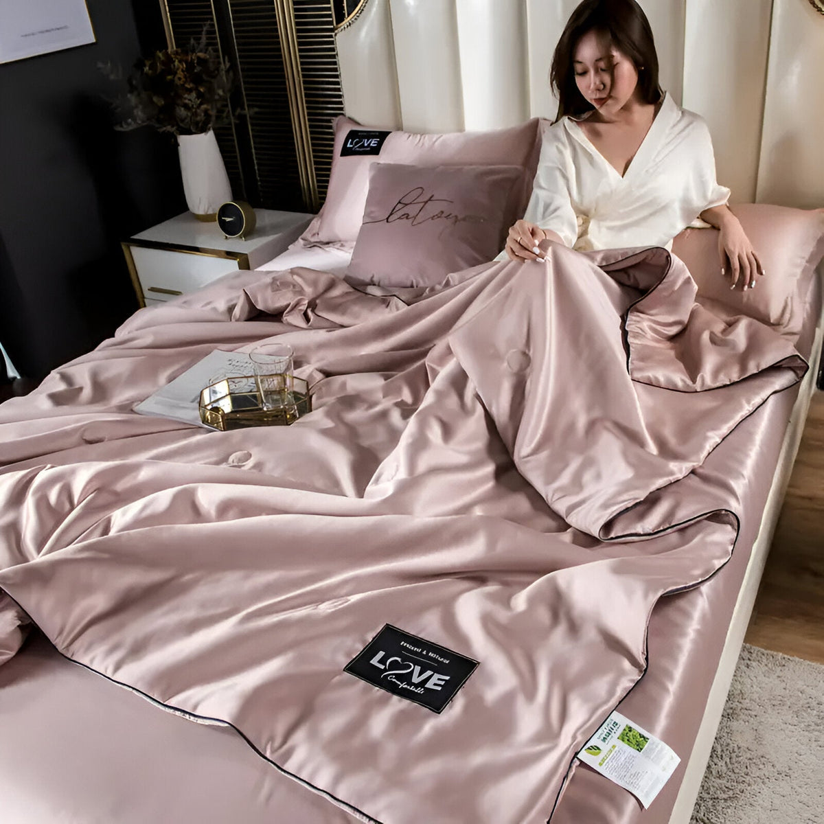 Silk Duvet for Year-Round Comfort and Softness-Bedding & Bath > Blankets-casanuva-Champagne-150X200Cm-casanuva