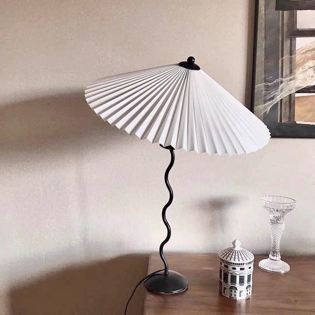 Squiggle Table Lamp with Unique Curved Design-Lighting > Table Lamps-casanuva-casanuva