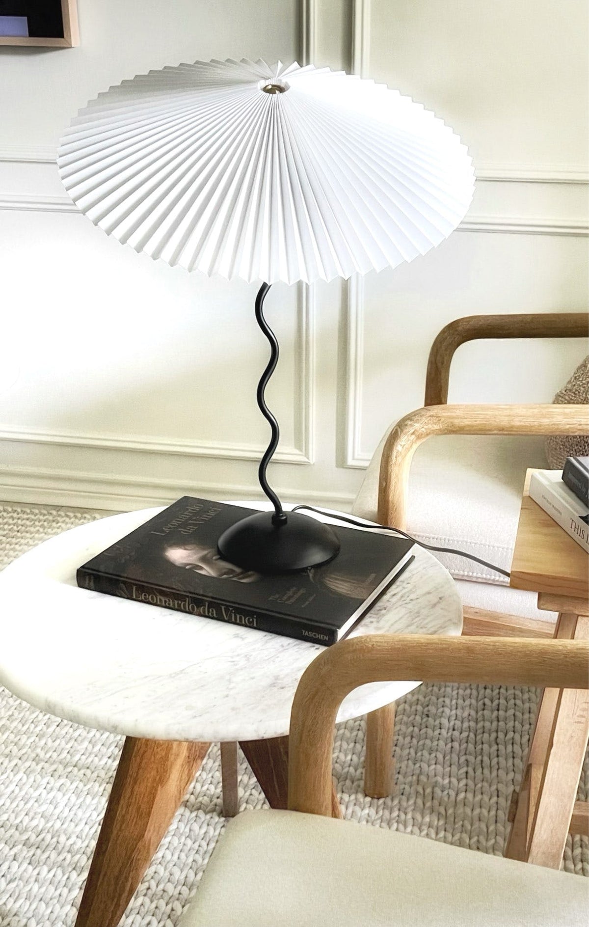 Squiggle Table Lamp with Unique Curved Design-Lighting > Table Lamps-casanuva-casanuva