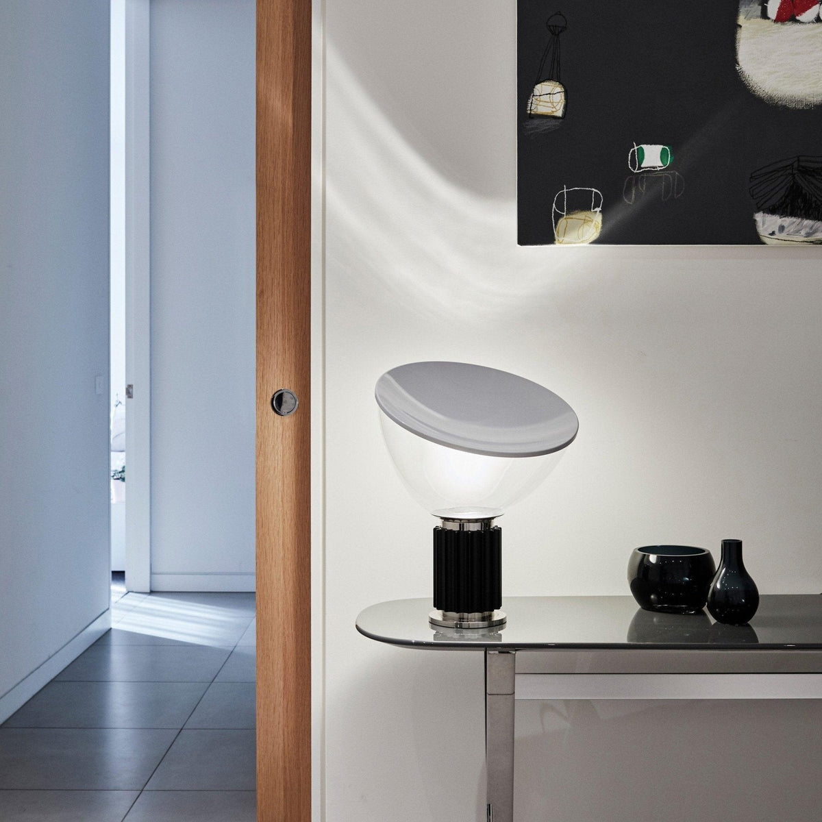 Table Lamp with Modern Design and Adjustable Brightness-Lighting > Table Lamps-casanuva-casanuva