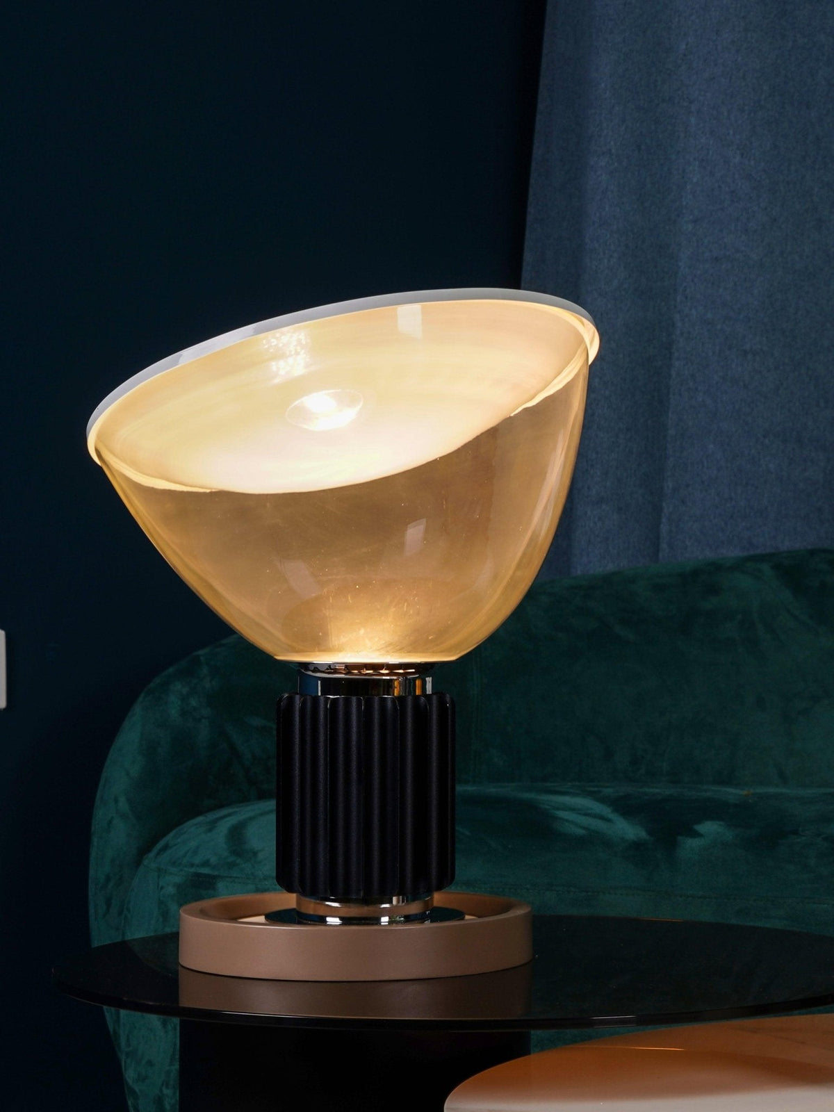 Table Lamp with Modern Design and Adjustable Brightness-Lighting > Table Lamps-casanuva-casanuva