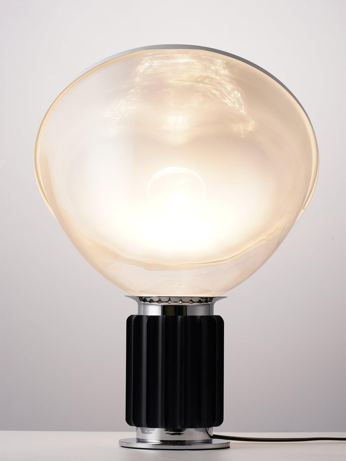 Table Lamp with Modern Design and Adjustable Brightness-Lighting > Table Lamps-casanuva-casanuva