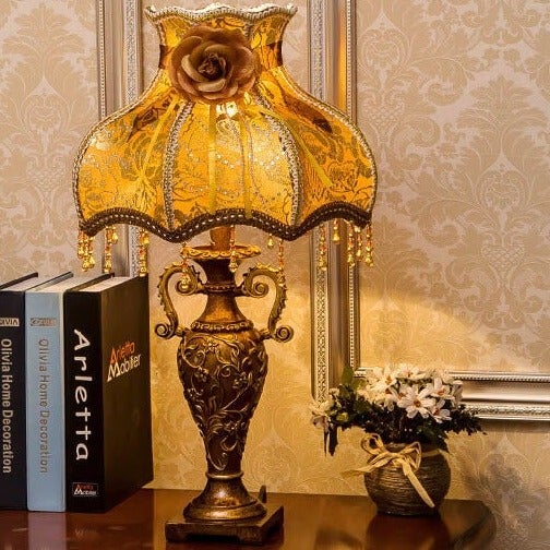 Vintage European Fabric Table Lamp 1-Light Antique Design-Lighting > Table Lamps-casanuva-casanuva