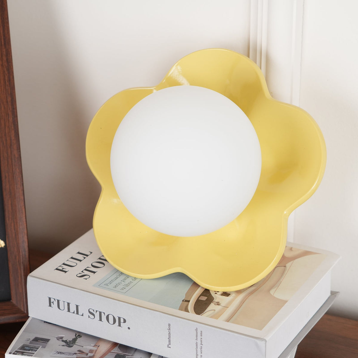 Wall Lamp with Floral Design-Lighting > Wall Lights-casanuva-casanuva