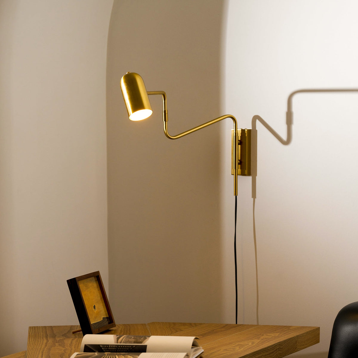 Adjustable Plug In Wall Lamp with Arm-Lighting > Wall Lights-casanuva-casanuva