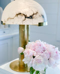 Alabaster Table Lamp with Elegant Design-Lighting > Table Lamps-casanuva-casanuva