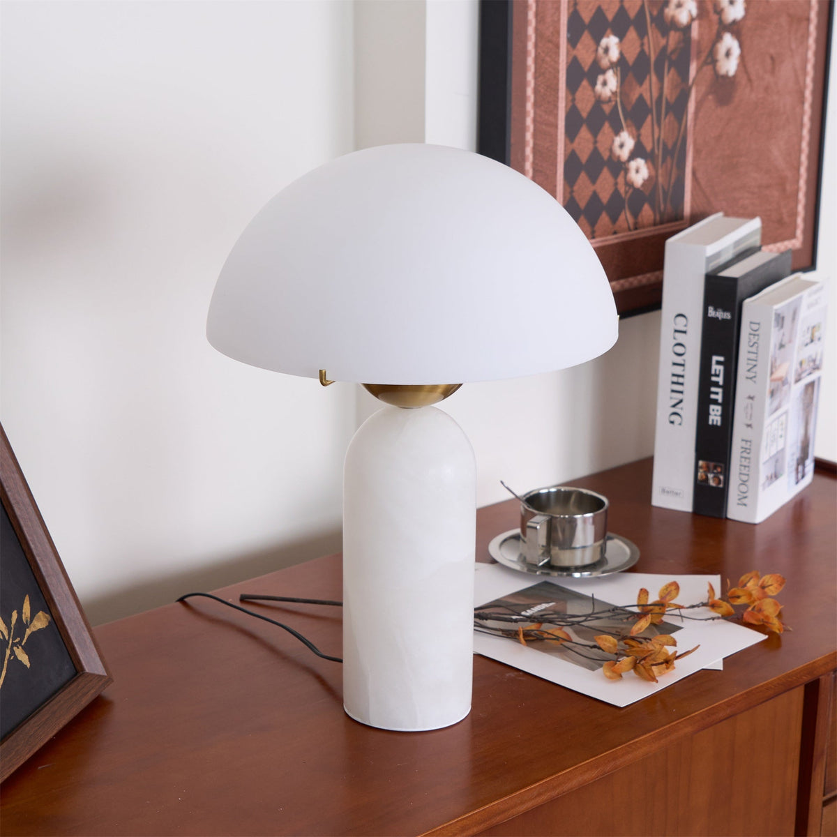 Alabaster Table Lamp with Elegant Design-Lighting > Table Lamps-casanuva-casanuva