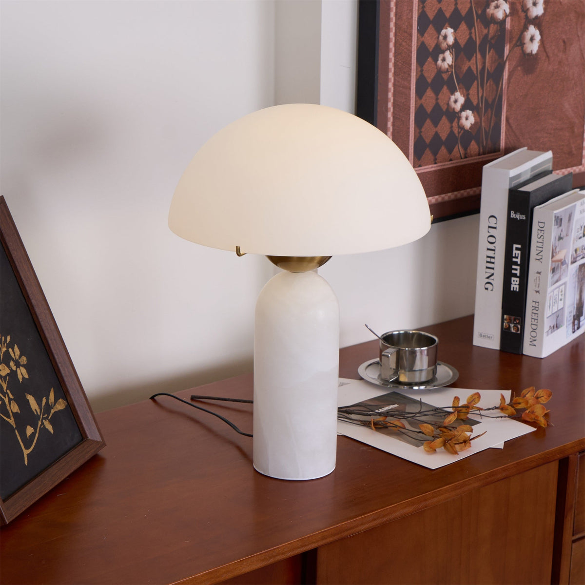 Alabaster Table Lamp with Elegant Design-Lighting > Table Lamps-casanuva-casanuva
