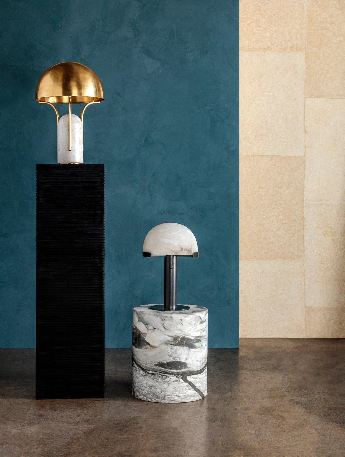 Alabaster Table Lamp with Elegant Design-Lighting > Table Lamps-casanuva-casanuva