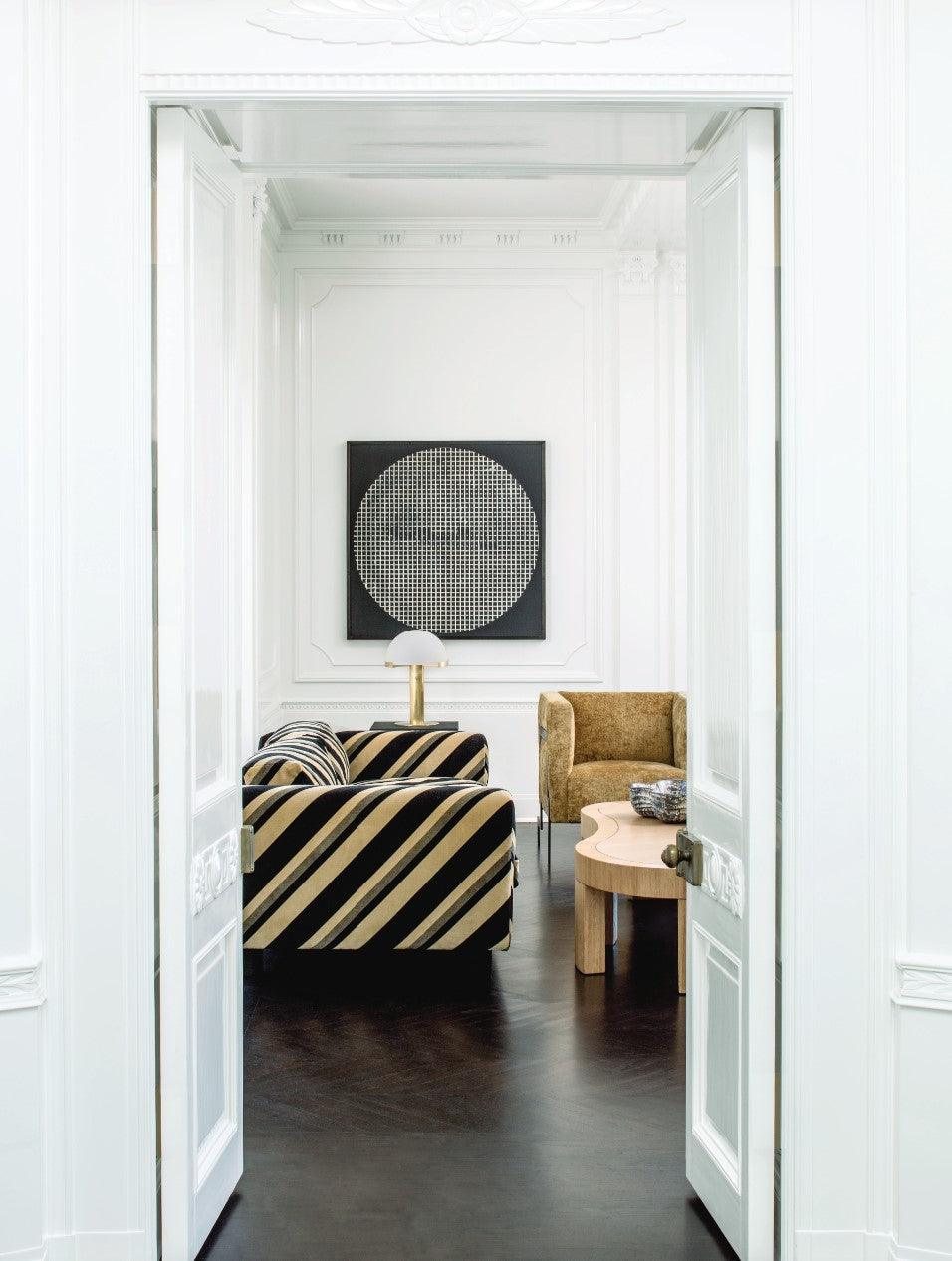 Alabaster Table Lamp with Elegant Design-Lighting > Table Lamps-casanuva-casanuva