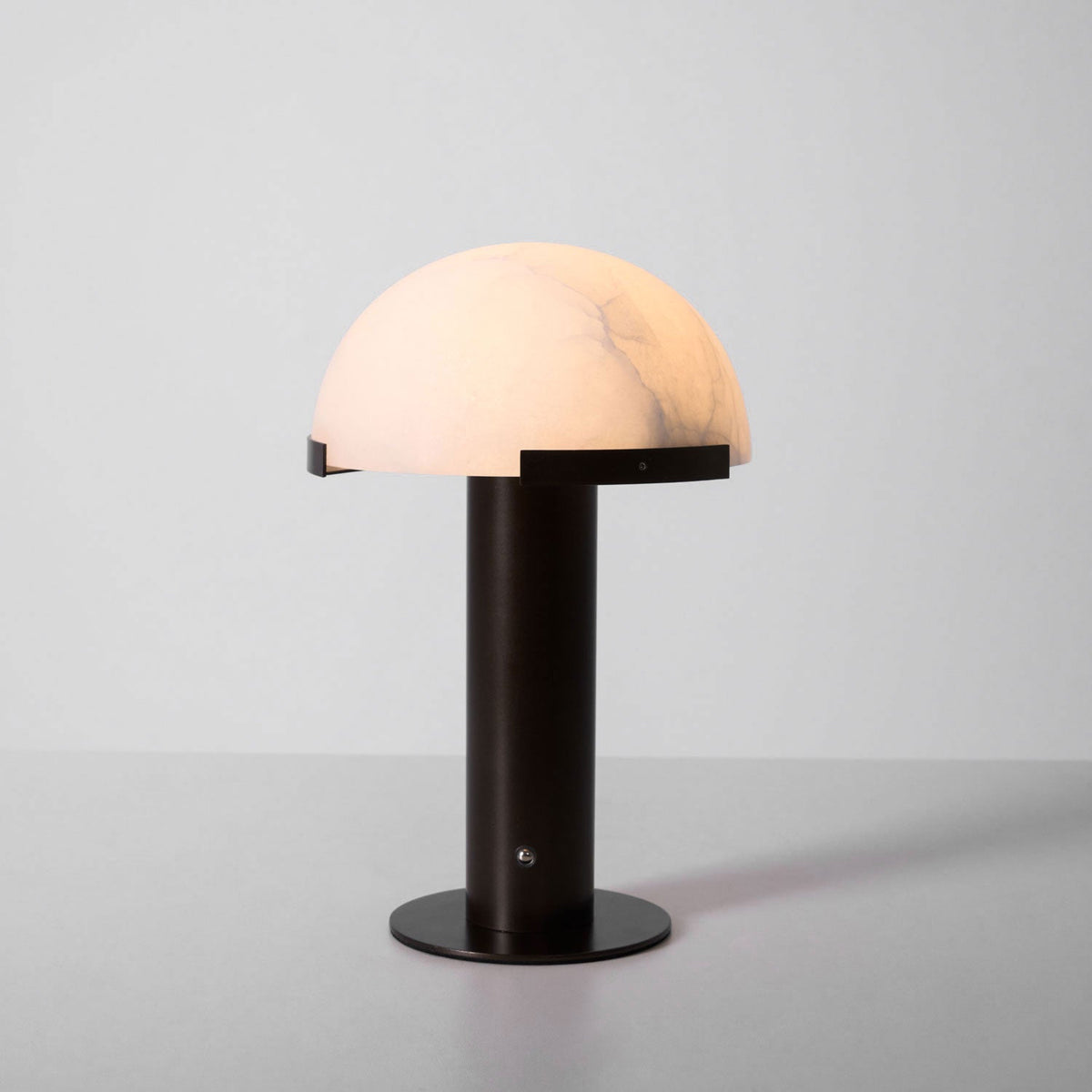 Alabaster Table Lamp with Elegant Design-Lighting > Table Lamps-casanuva-casanuva
