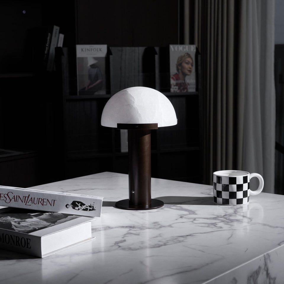 Alabaster Table Lamp with Elegant Design-Lighting > Table Lamps-casanuva-casanuva