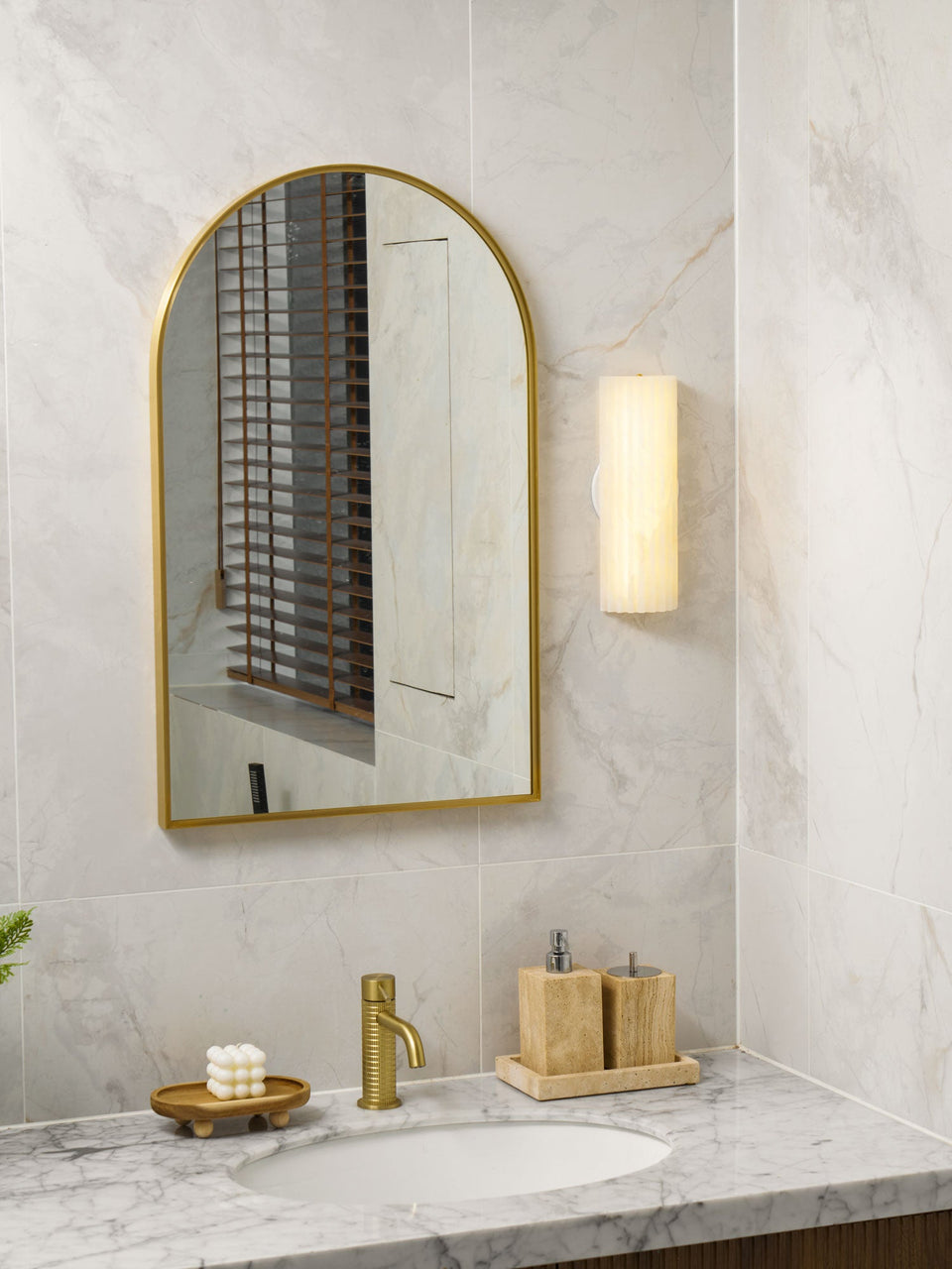 Alabaster Wall Light Fixture-Lighting > Wall Lights-casanuva-casanuva