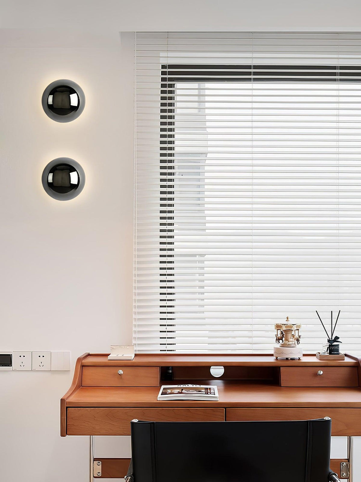 Aurum Sphere Wall Sconce Light-Lighting > Wall Lights-casanuva-casanuva