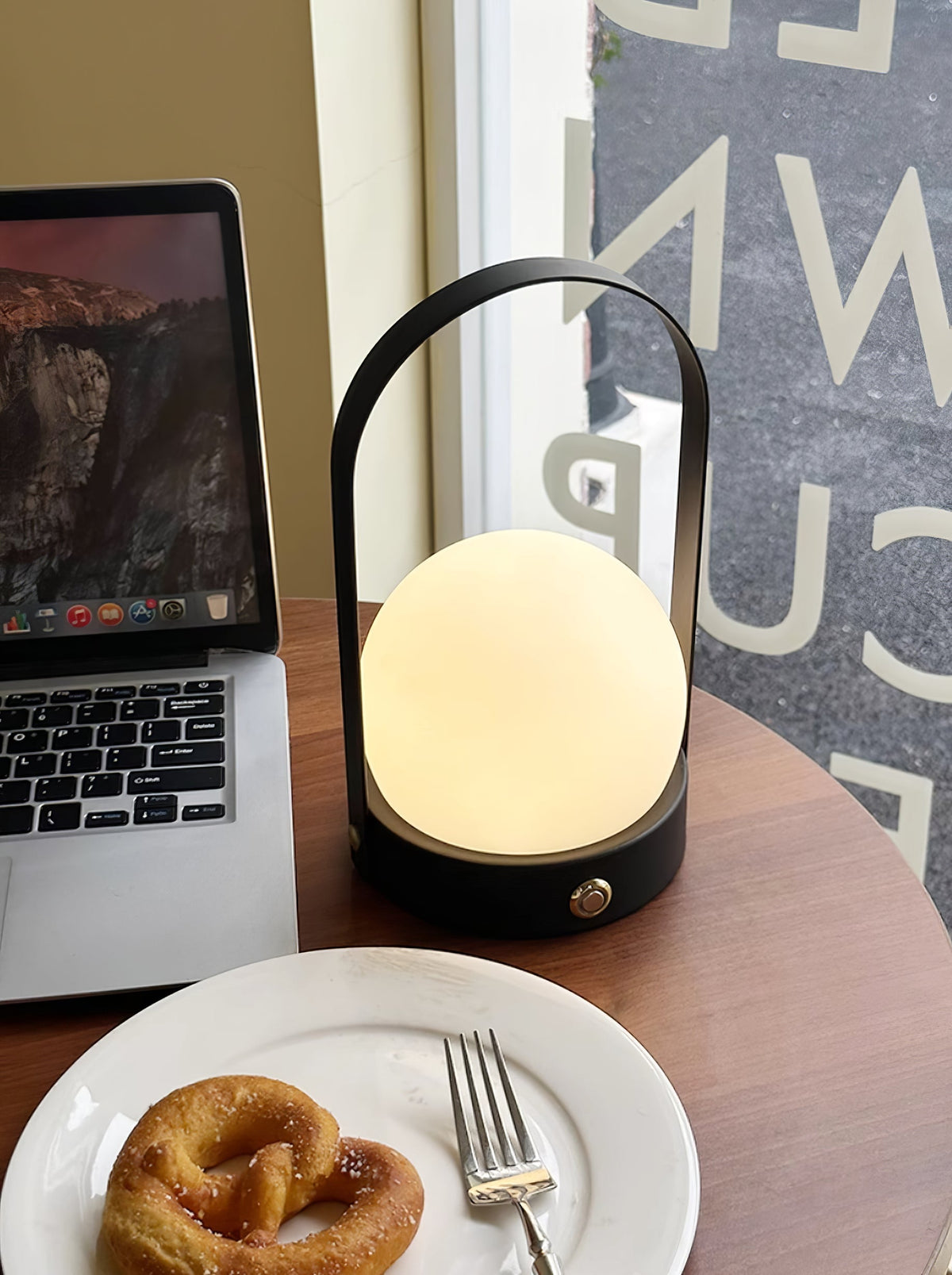 Battery Operated Table Lamp-Lighting > Table Lamps-casanuva-casanuva