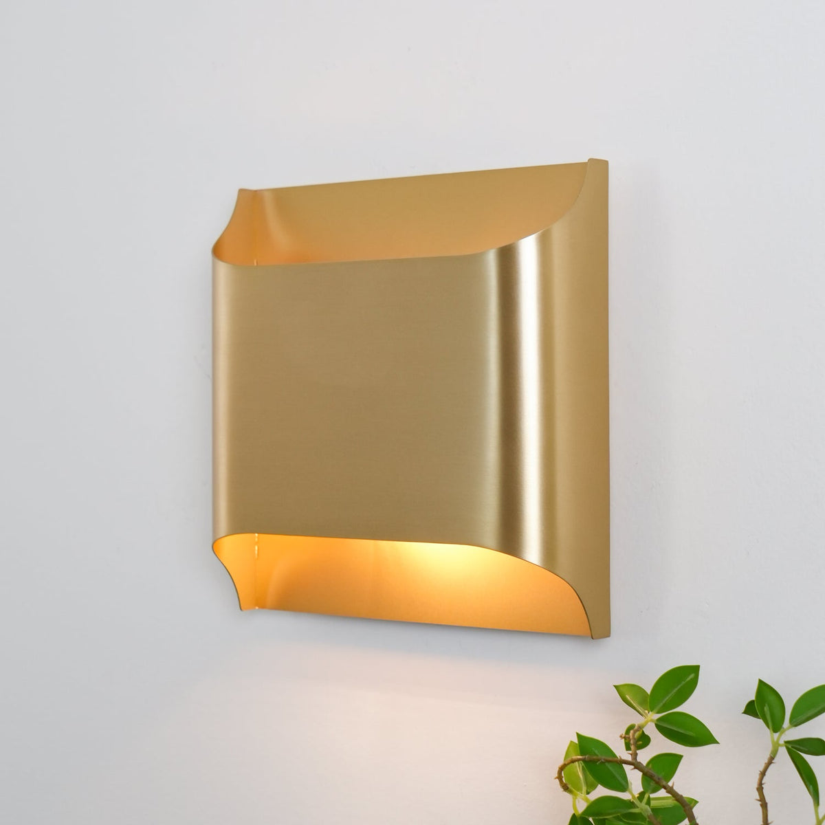 Brass Wall Lamp with Adjustable Arm-Lighting > Wall Lights-casanuva-casanuva