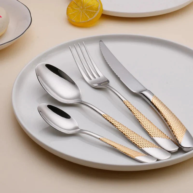 Cutlery Set with Textured Design-Kitchen & Dining > Cutlery-casanuva-casanuva