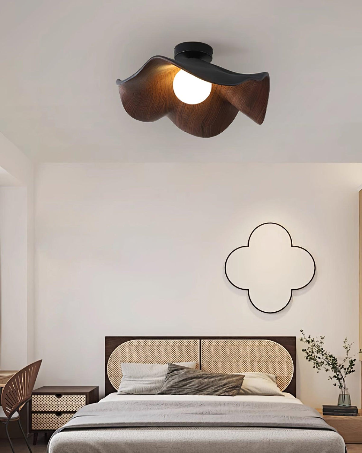 Lotus Leaf Pendant Light with LED Illumination-Lighting > Pendant Lights-casanuva-casanuva