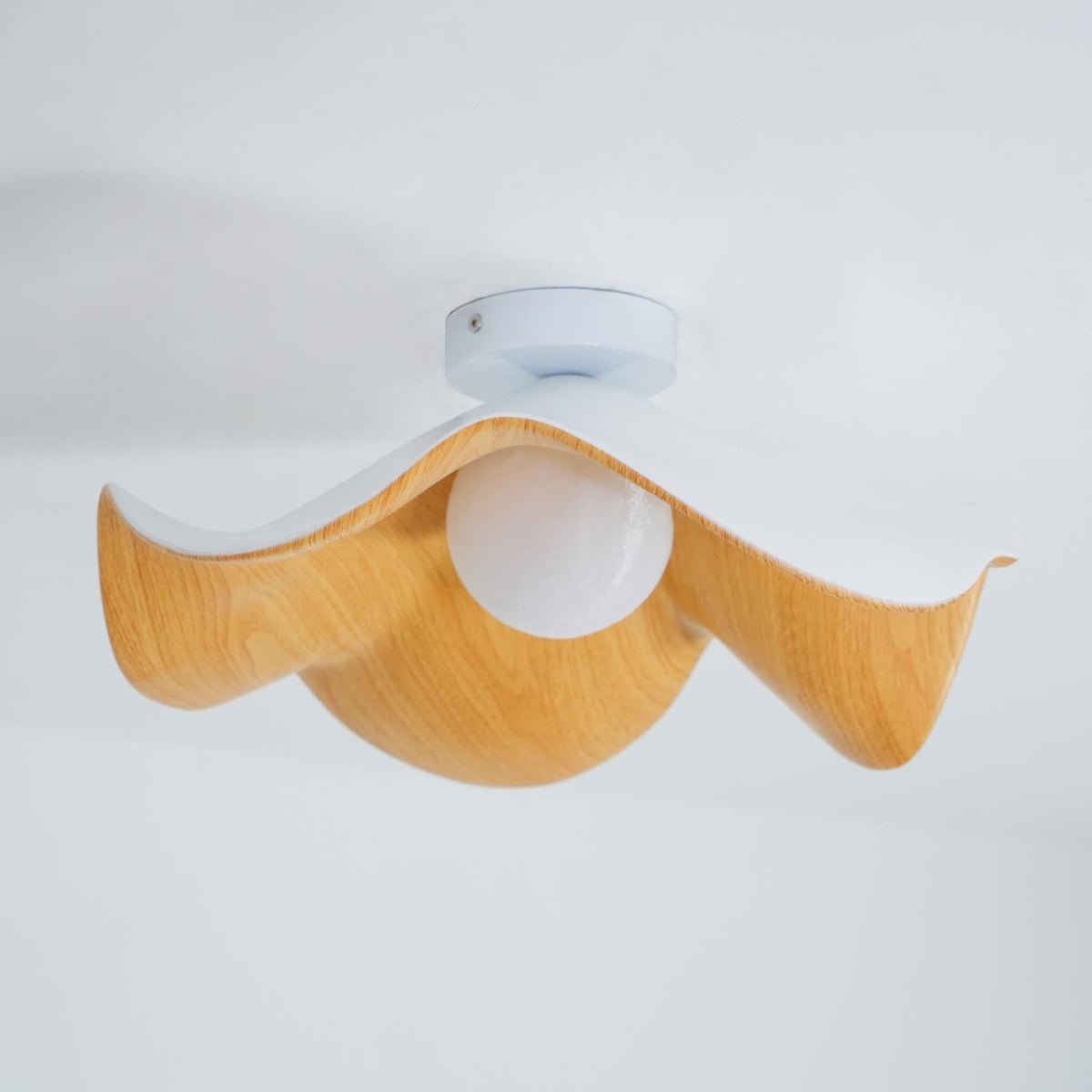 Lotus Leaf Pendant Light with LED Illumination-Lighting > Pendant Lights-casanuva-casanuva