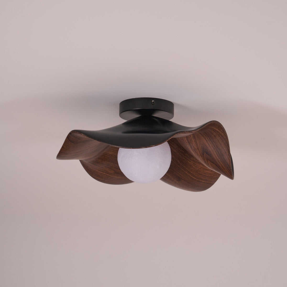 Lotus Leaf Pendant Light with LED Illumination-Lighting > Pendant Lights-casanuva-casanuva