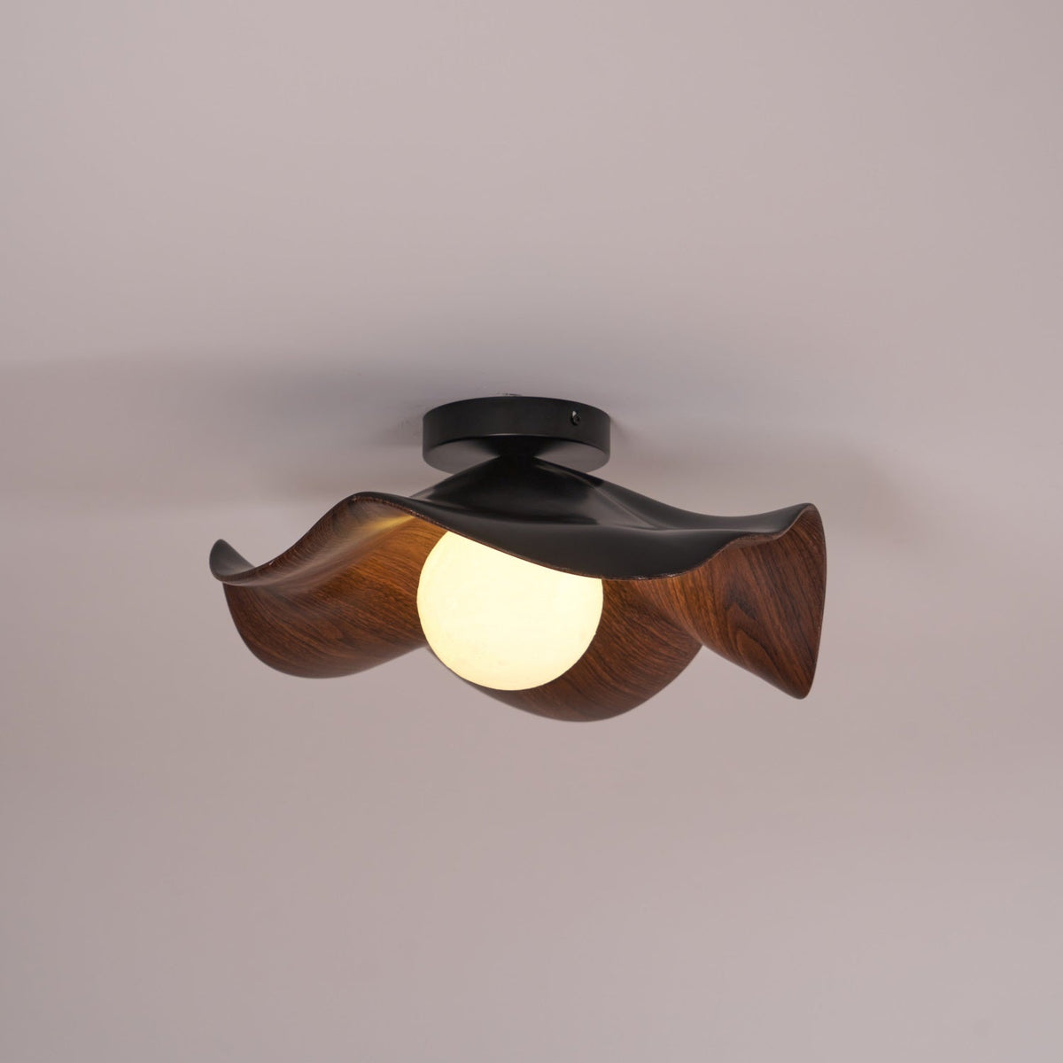 Lotus Leaf Pendant Light with LED Illumination-Lighting > Pendant Lights-casanuva-casanuva