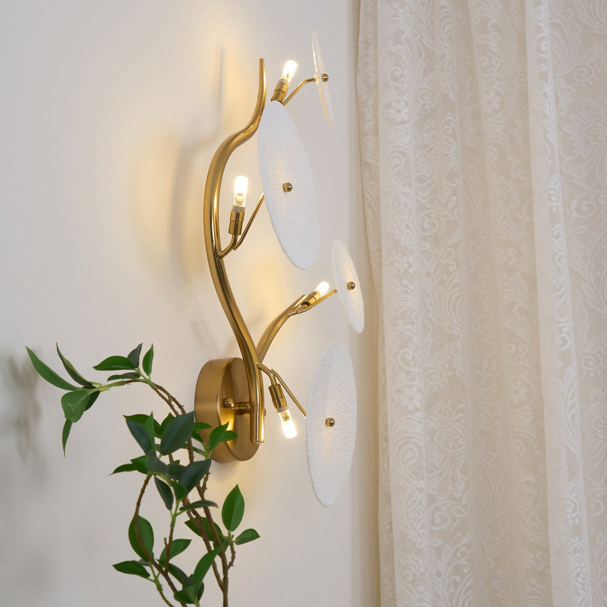 Lotus Petal LED Wall Lamp-Lighting > Wall Lights-casanuva-casanuva