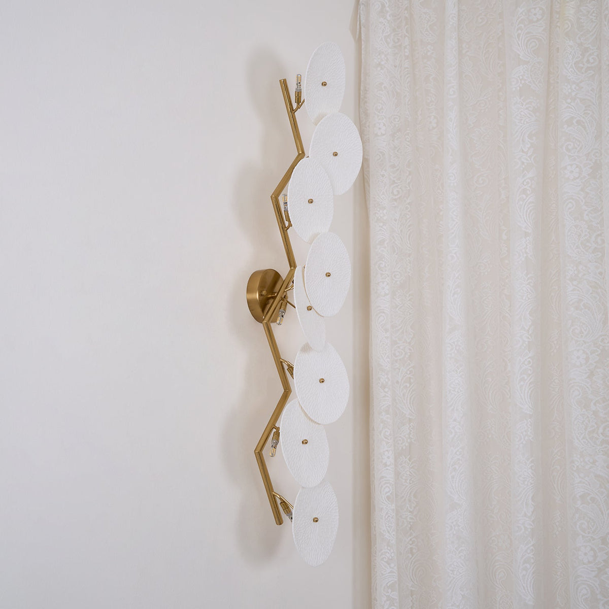 Lotus Petal LED Wall Lamp-Lighting > Wall Lights-casanuva-casanuva
