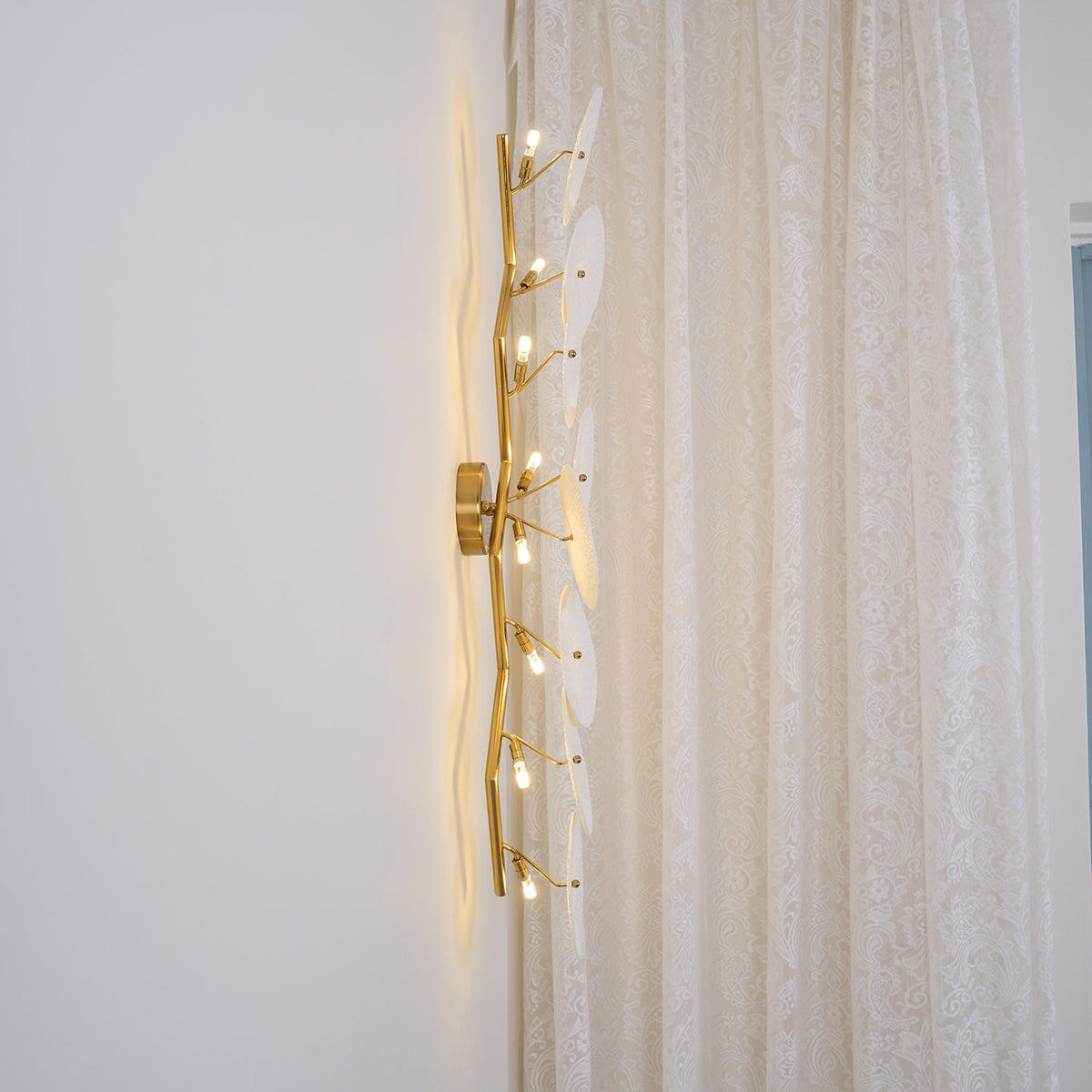 Lotus Petal LED Wall Lamp-Lighting > Wall Lights-casanuva-casanuva