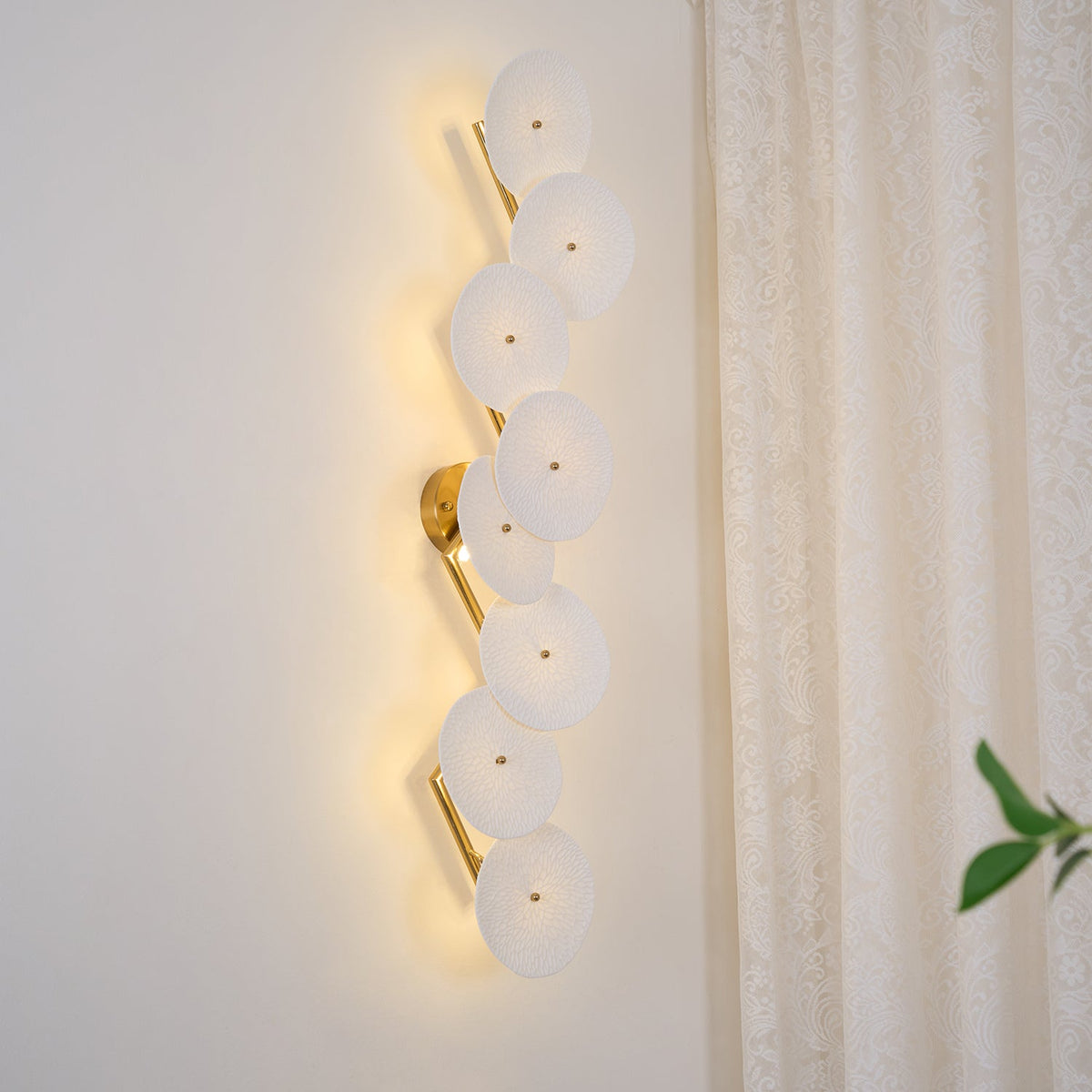 Lotus Petal LED Wall Lamp-Lighting > Wall Lights-casanuva-casanuva