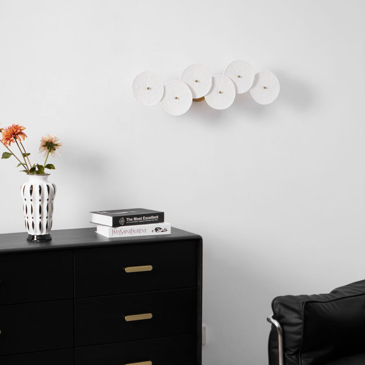 Lotus Petal LED Wall Lamp-Lighting > Wall Lights-casanuva-casanuva