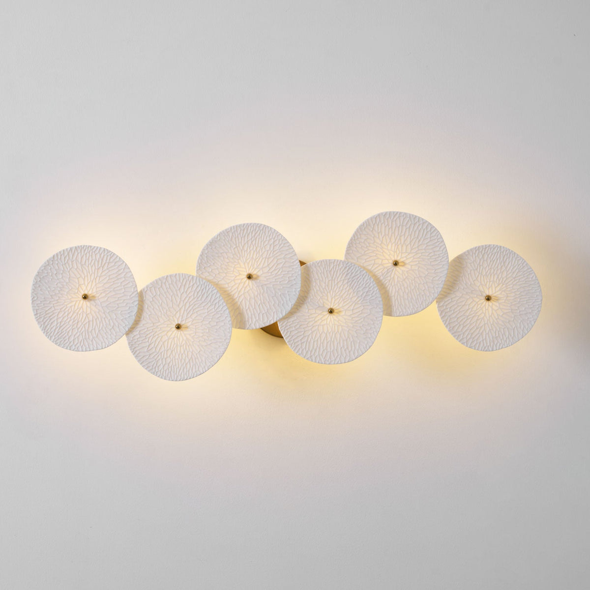 Lotus Petal LED Wall Lamp-Lighting > Wall Lights-casanuva-casanuva