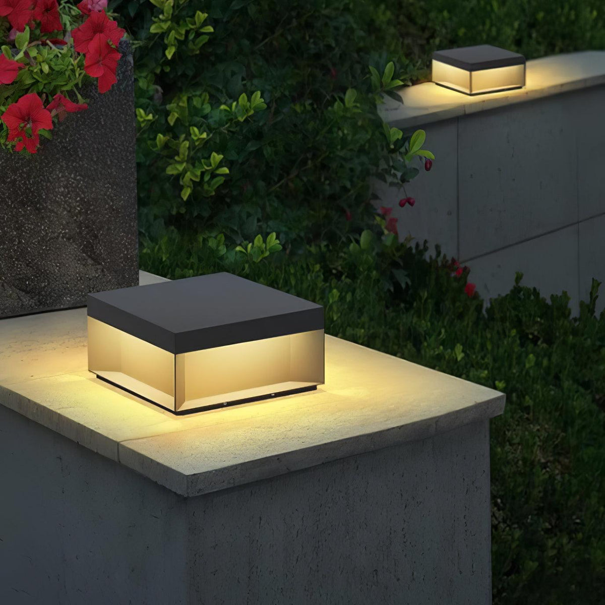 Outdoor Post Light Black Finish-Lighting > Outdoor Lighting-casanuva-casanuva