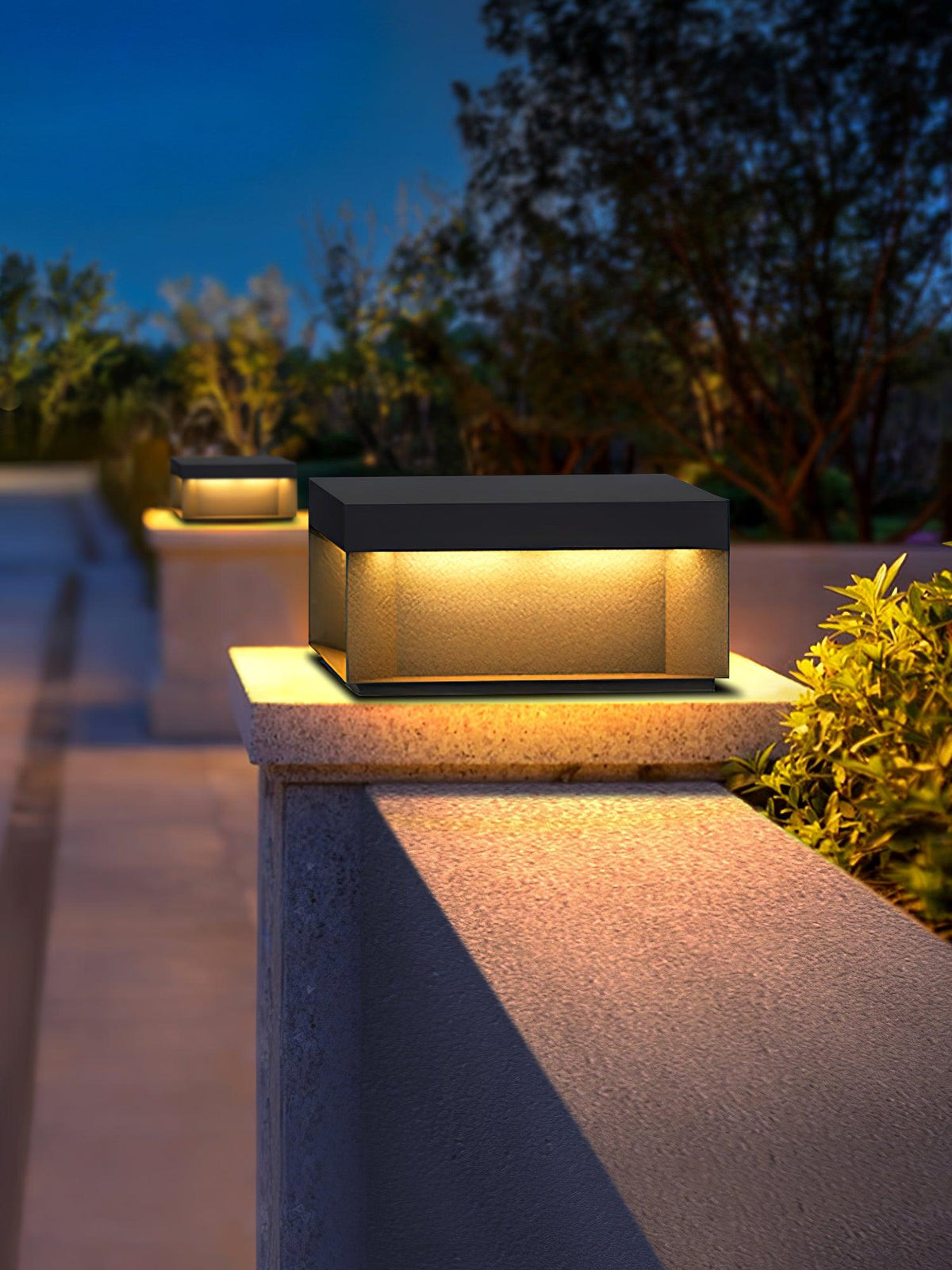 Outdoor Post Light Black Finish-Lighting > Outdoor Lighting-casanuva-casanuva
